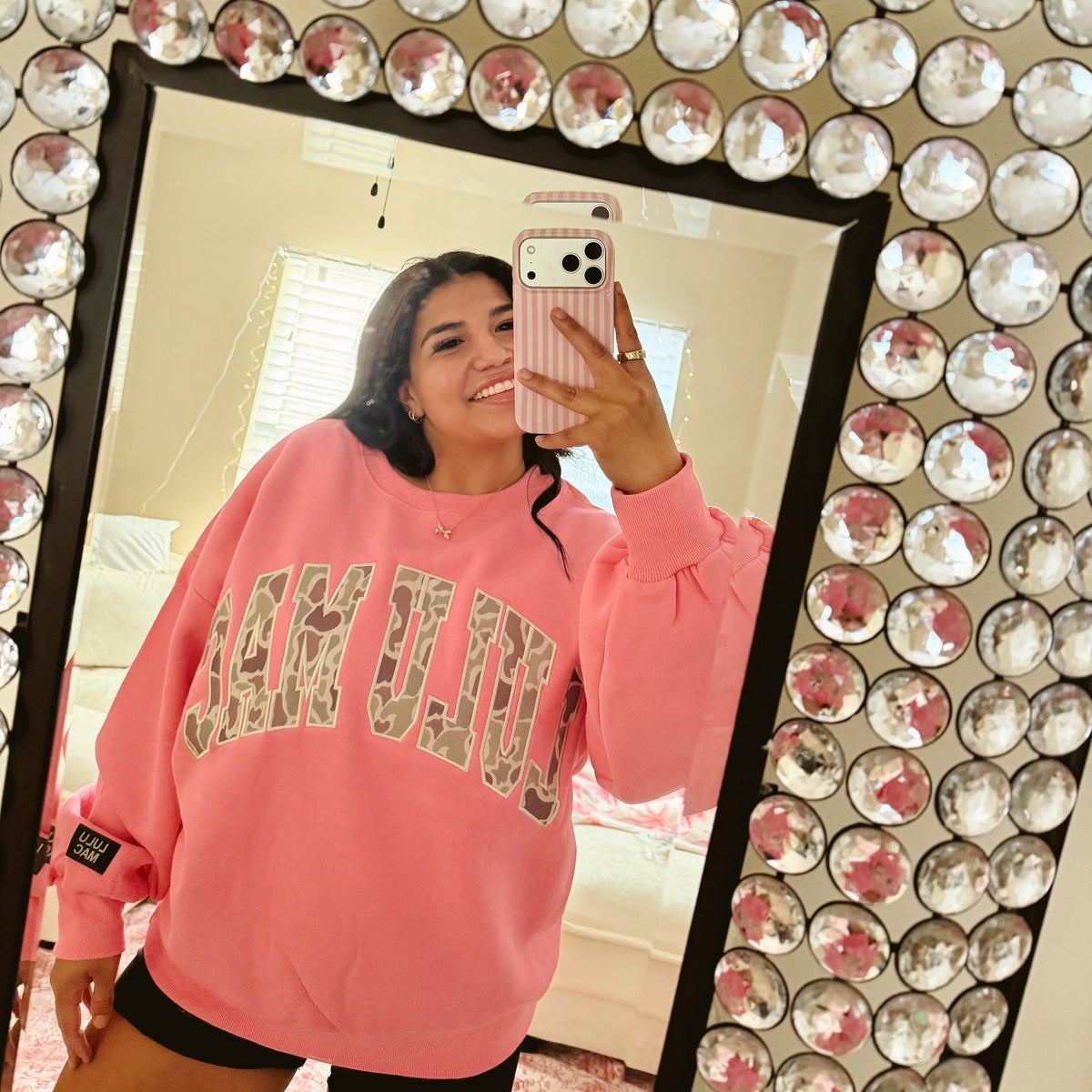 LULU MAC BUBBLEGUM CAMO SWEATSHIRT SIZE LARGE